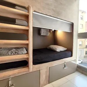 Hostal Onefam Sants, Barcelona